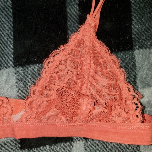 Lace Bralette - Picture 4 of 10